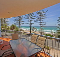 Unit 3 The Rocks 1746 David Low Way Coolum Beach - 500 BOND - Pubs and Clubs