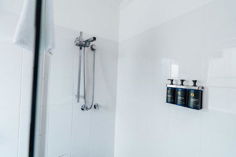 UNO Hotel Sydney - Pubs and Clubs 2