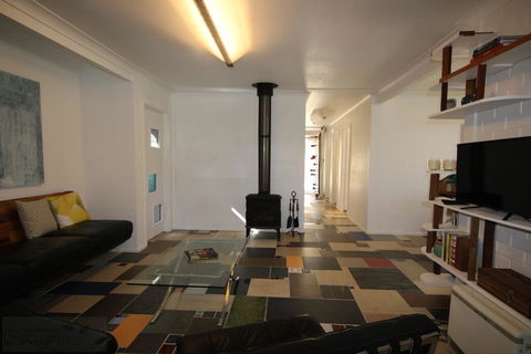 Up-cycle House Blackheath - Pubs and Clubs 1