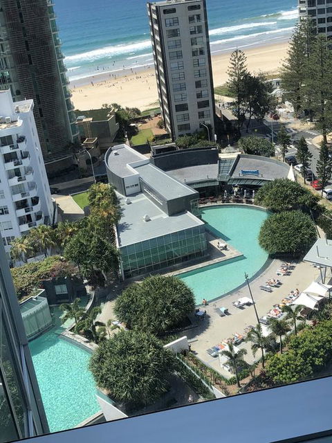 Upmarket Resort At Beach Surfers Paradise URGC - Pubs and Clubs 0