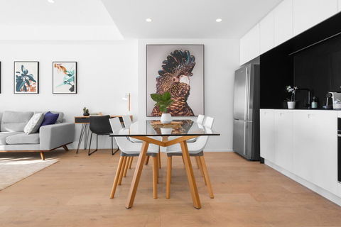 Urban Rest - Bondi Central Apartments - Pubs and Clubs 3