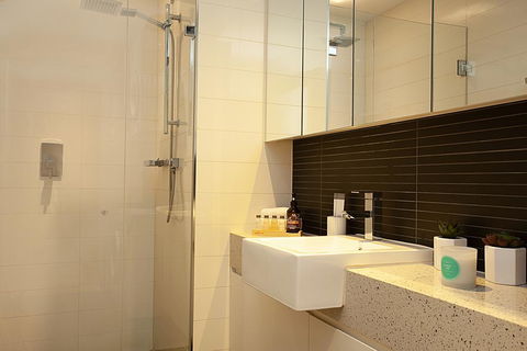 Urban Rest - Riley St - Pubs and Clubs 2