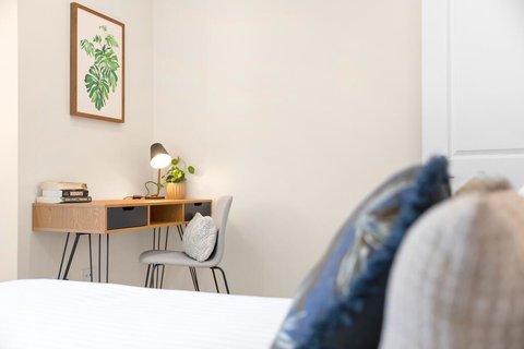 Urban Rest - The Seymour - Go Out 1