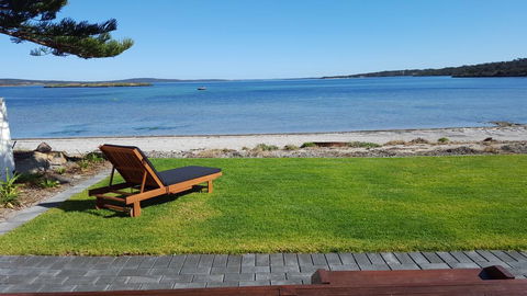 Vandy's Shack At Mount Dutton Bay - Ideal For Couples And Small Families - Pubs and Clubs 0