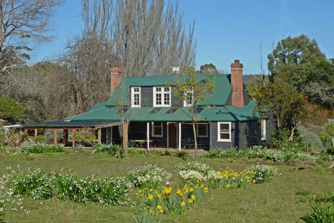 Ventnor Guest House - Pubs and Clubs 1
