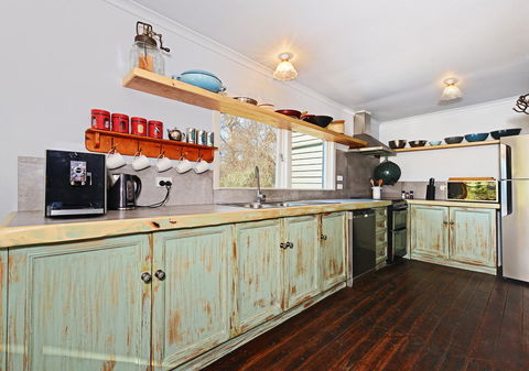 Ventnor Guest House - Pubs and Clubs 3