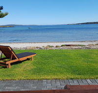 Vandy's shack at Mount Dutton Bay - ideal for couples and small families - Pubs and Clubs