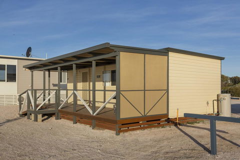 Venus Bay Beachfront Tourist Park South Australia - Pubs and Clubs 1