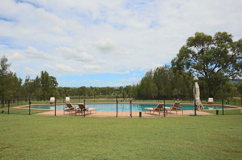 Verona House - Pubs and Clubs 2