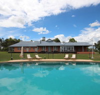 Verona House - Pubs and Clubs