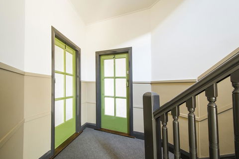 Victoria Street Apartments - Pubs and Clubs 3