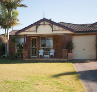 Views to Yaccaba Headland - Pubs and Clubs