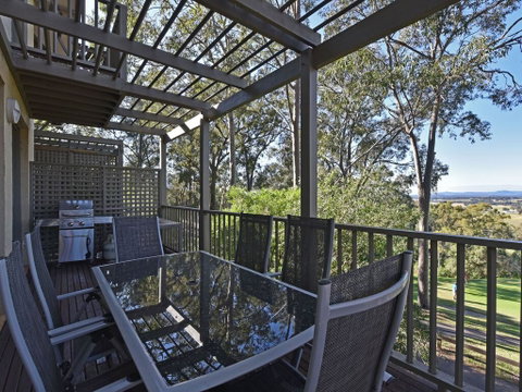 Villa 2br 540 Greenview Resort Condo Located Within Cypress Lakes Resort Nothing Is More Central - Pubs and Clubs 1