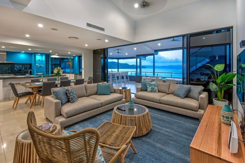 Villa 16 The Edge On Hamilton Island - Go Out 2