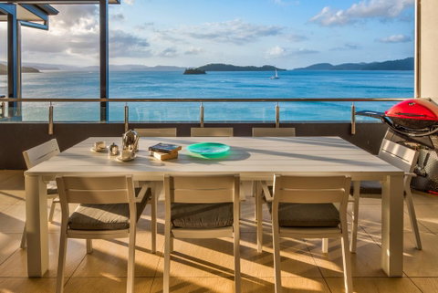 Villa 16 The Edge On Hamilton Island - Go Out 3