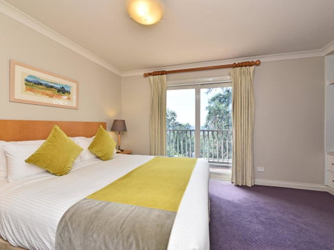 Villa 2br Vermentino Resort Condo Located Within Cypress Lakes Resort (nothing Is More Central) - Pubs and Clubs 3