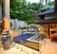 Villa 3 Far Pavillions - Luxury Holiday Villa - Pubs and Clubs