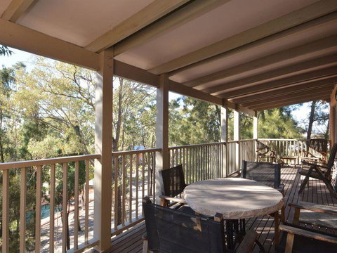 Villa 4br Vignerons Lodge Resort Condo Located Within Cypress Lakes Resort (nothing Is More Central) - Pubs and Clubs 3
