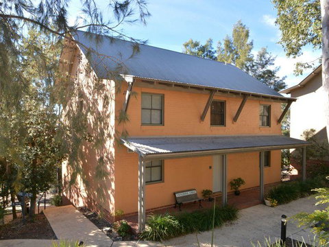 Villa 4br Vignerons Lodge Resort Condo Located Within Cypress Lakes Resort (nothing Is More Central) - Pubs and Clubs 0