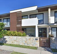 Villa Catania Waterside at Trinity Point - Go Out