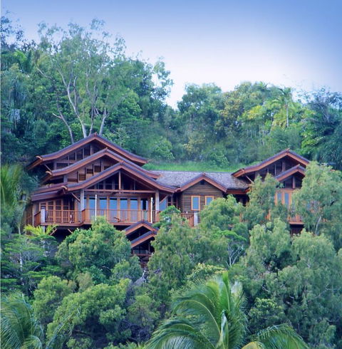 Villa Empat Puluh Dua - Pubs and Clubs 3