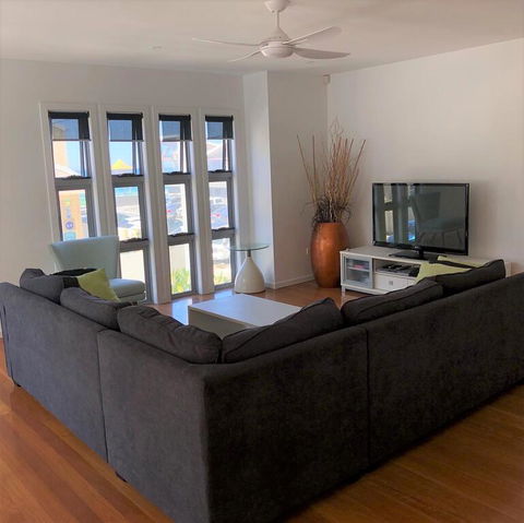 Villa Garfield Surfers Paradise - Pubs and Clubs 2