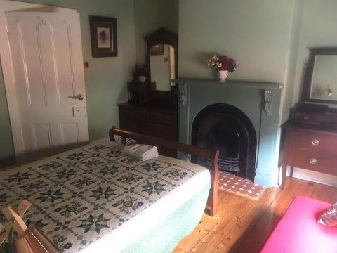 Villa Paradiso - Pubs and Clubs 2