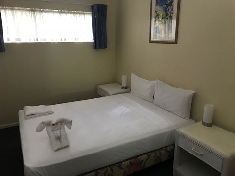 Villa Vaucluse Apartments - Go Out 2