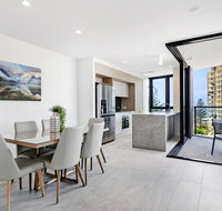 Vue Broadbeach Private 2 Bed Ocean View - Go Out