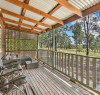 Wallaby Cottage - cute Accom in bushland setting - Pubs and Clubs