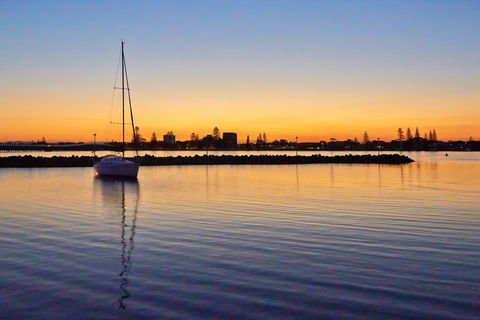 Wallis Court 5 - Pubs and Clubs 2