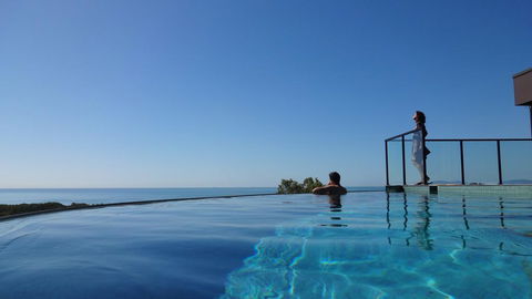 Warrawong Lodge - Pubs and Clubs 0