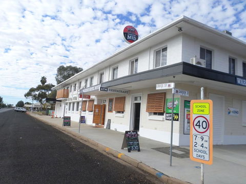 Warrego Hotel Motel Cunnamulla - Pubs and Clubs 3