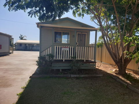 Warrego Motel - Pubs and Clubs 2