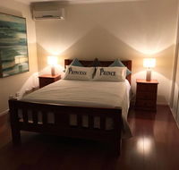 Water front room - Go Out