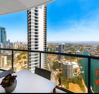 Water views in the sky - Pubs and Clubs