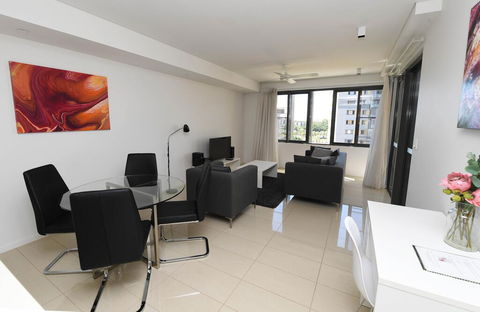 WATERFRONT DARWIN TROPICAL DELIGHT - Pubs and Clubs 1