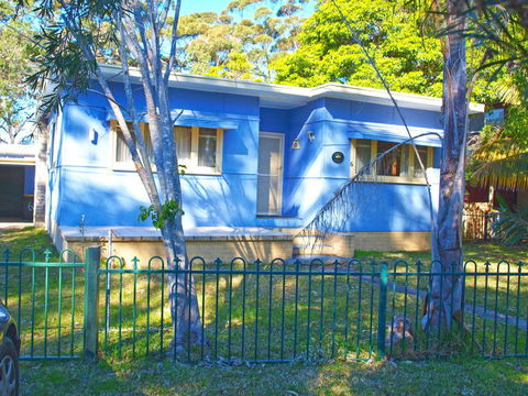 Waterfront Heaven @ Callala Bay - Pubs and Clubs 0