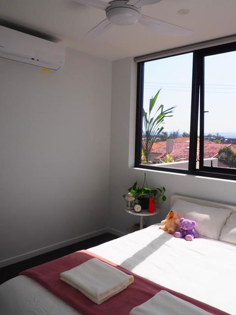 Waterfront Quiet Room - Pubs and Clubs 3