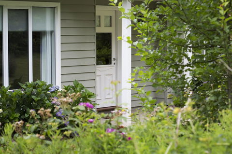 Amelina Cottages - Go Out 36