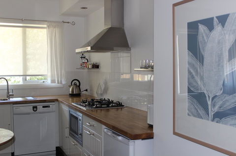 Amelina Cottages - Go Out 21