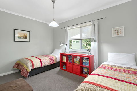 Amelina Cottages - Go Out 12