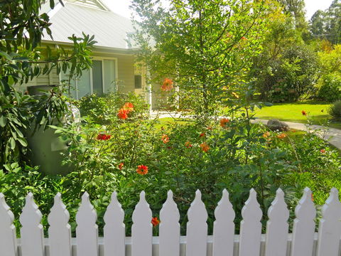 Amelina Cottages - Go Out 34