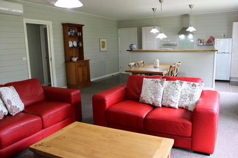 Amelina Cottages - Go Out 29