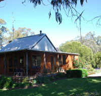 Bluegum Ridge Cottages - Pubs and Clubs
