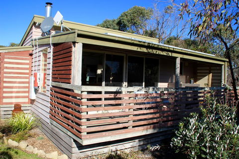 The PC Cottage - Pubs and Clubs 7