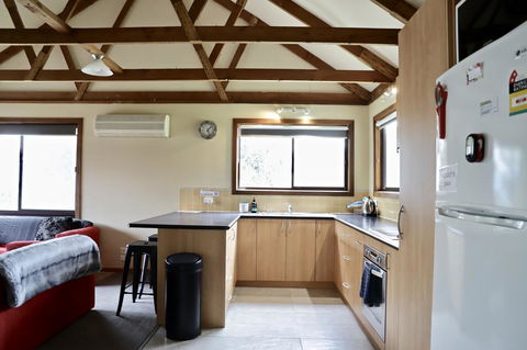 Red Ceder Cottage - Great Ocean Road - Port Campbell - Go Out 14
