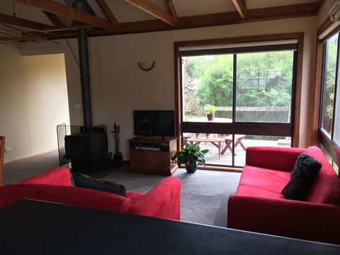 Red Ceder Cottage - Great Ocean Road - Port Campbell - Go Out 19