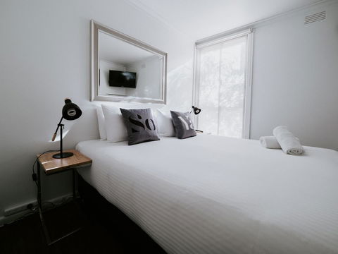 SoYa Apartment Hotel - Pubs and Clubs 22