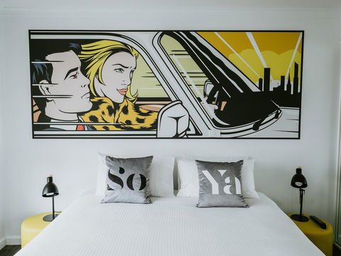 SoYa Apartment Hotel - Pubs and Clubs 1
